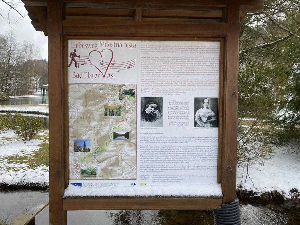 Fewo Roland Ranft Direkt Am Kurpark Barrierearm 60Qm Bad Elster Exterior foto